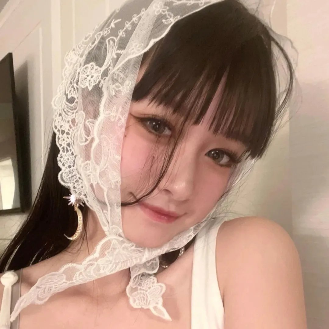 冰属性男子与酷酷女同事